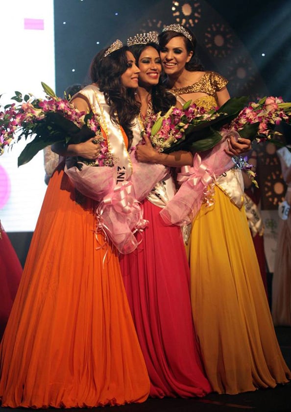 Niventha Pethuraj is crowned Miss India UAE 2015