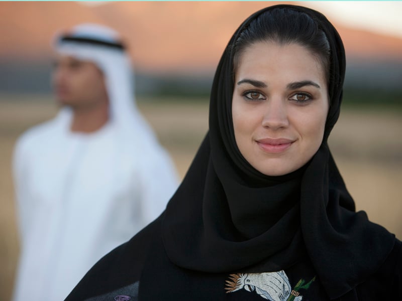 arab couple, emirati men marry foreigners