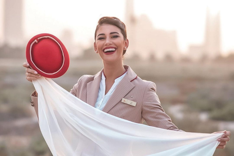 8 Emirates flight attendants who have built a huge social media following – Emirates Woman