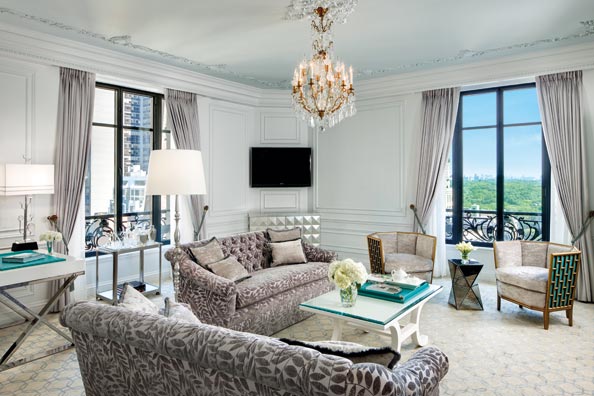 11.SUITES-Tiffany-Suite-Living-Room