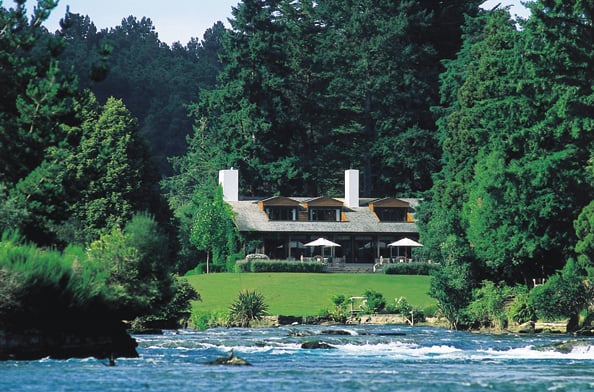 LOCATION-Huka-Lodge---from-river