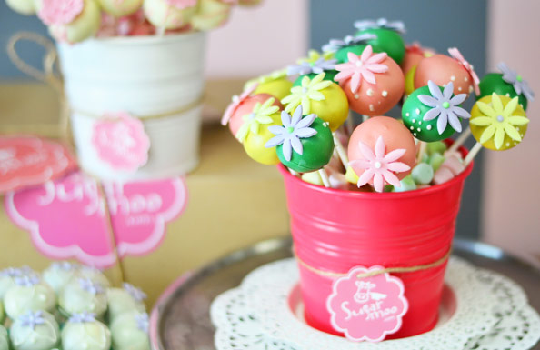 5SugarMoo---Mothers-Day-Bouquet-3-AED150_12pcs