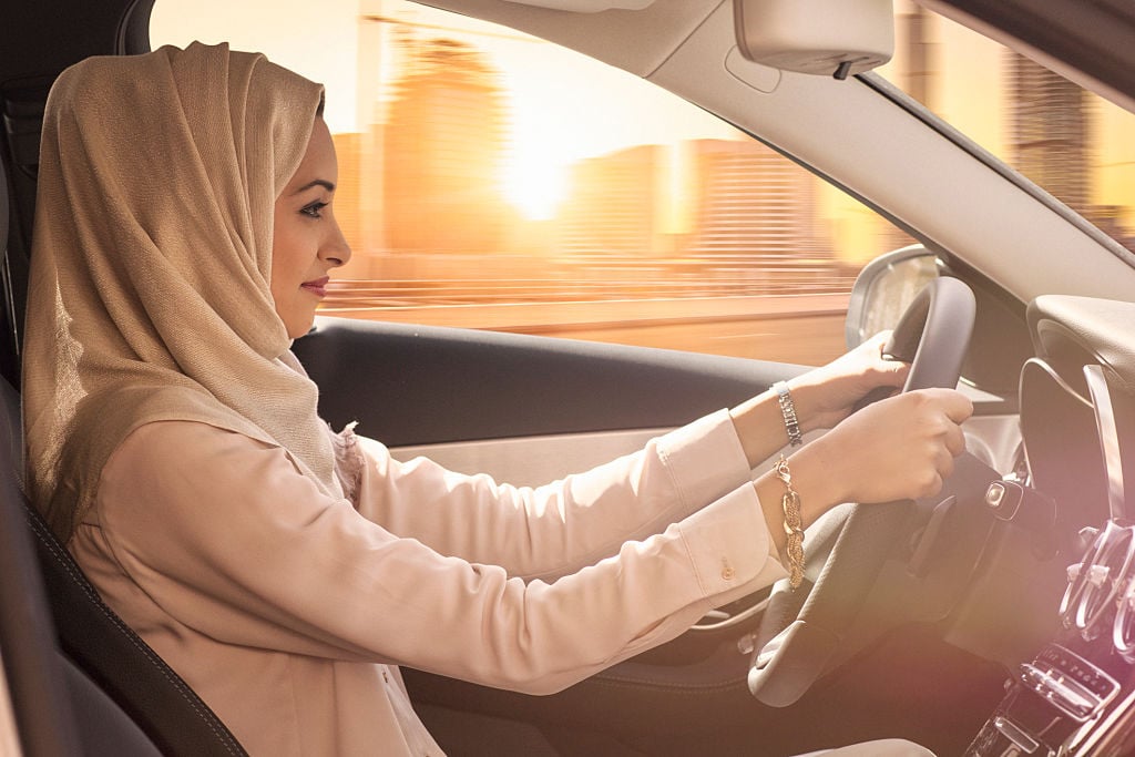 women drivers, dubai roads
