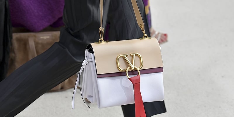 Get hands on the Dubai exclusive Valentino Garavani VRING Bag – Emirates