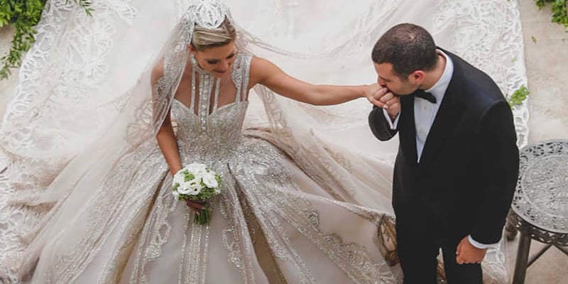 Pin by Fawzia on Fashion | Beautiful bridal dresses, Dream wedding dresses, Wedding  dress cost
