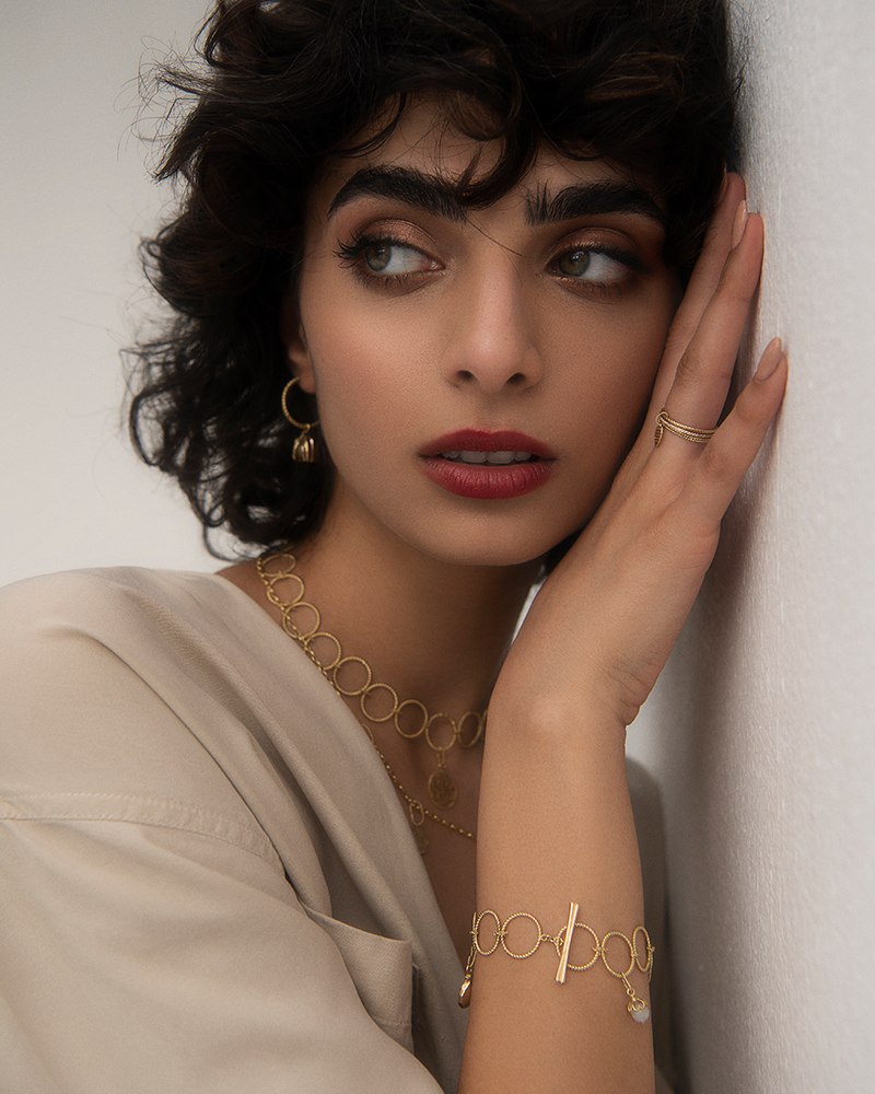 MKS jewellery emirati designer Sheikha Mariam bint Khalifa keepsakes refugee donation
