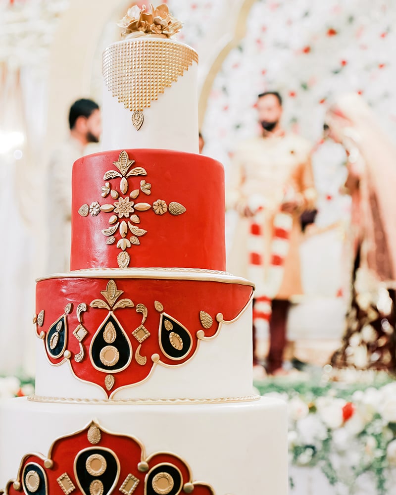 modern wedding cake trend 2020