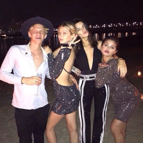 Gigi Hadid, Cody Simpson, Kendall Jenner, Selena Gomez Dubai