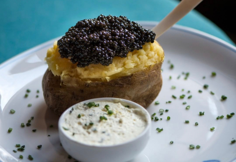 Caviar Kaspia dishes