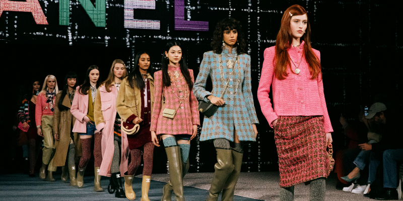 Chanel's FW22 is an ode to the fashion house's alluring side of history –  Emirates Woman
