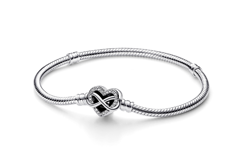 Pandora Moments Sparkling Infinity Heart clasp Snake Chain Bracelet